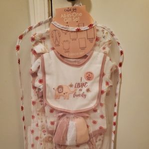 9 piece 3-6 month baby set